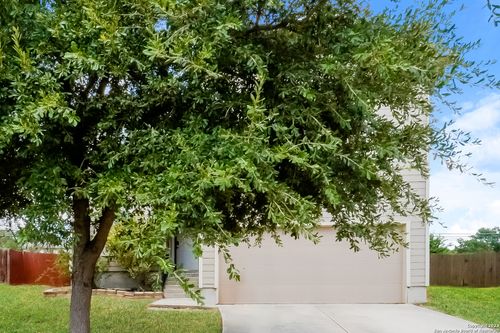 10910 Cimarron Cv, Universal City, TX, 78148-3788 | Card Image