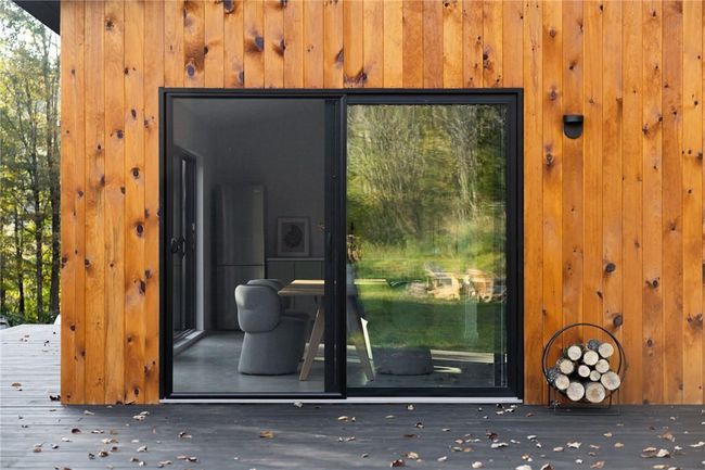 Property entrance featuring a deck | Image 15