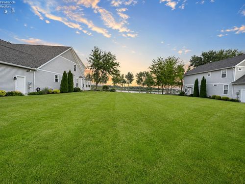 5354 Pintail Dr., Port Clinton, OH, 43452 | Card Image