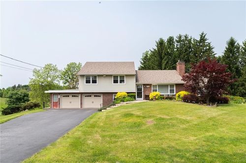 9208 Shepard Rd, Batavia, NY, 14020-9742 | Card Image