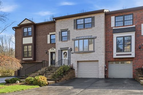 766 Windvue Dr, Pittsburgh, PA, 15205-1516 | Card Image