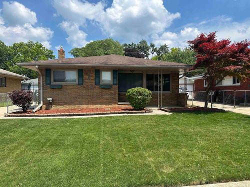 24720 Culver St, Saint Clair Shores, MI, 48080-1023 | Card Image