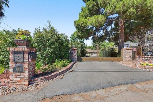 4568 Shade Rd, La Mesa, CA, 91941 | Card Image