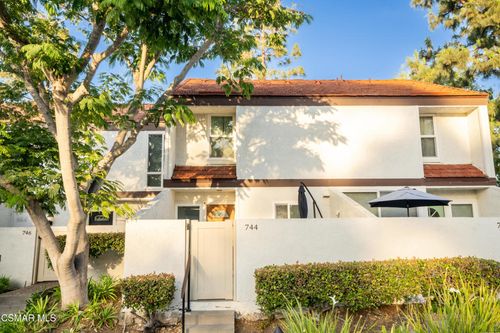 744 Tuolumne Ave, Thousand Oaks, CA, 91360 | Card Image
