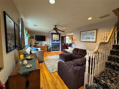 334 Harrison St, Franklin Square, NY, 11010-2124 | Card Image