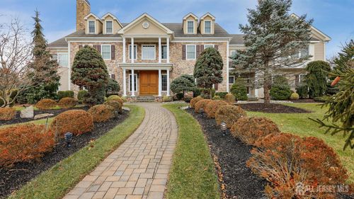 1 Hayduk Dr, Edison, NJ, 08820-1085 | Card Image