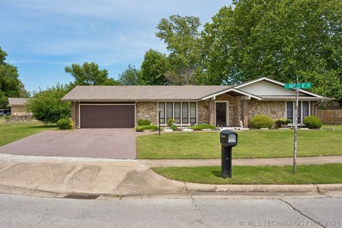 2469 S 107th Avenue, Tulsa, OK, 74129 | Card Image