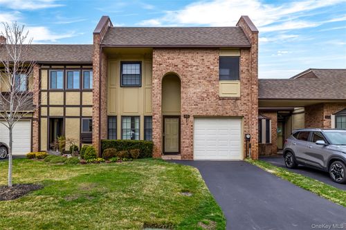 48 Southgate Cir, Massapequa Park, NY, 11762-3810 | Card Image