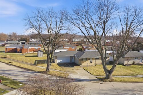 34236 Rockford Road, Sterling Heights, MI, 48312 | Card Image