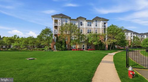 402-3810 Lightfoot St, CHANTILLY, VA, 20151-3012 | Card Image