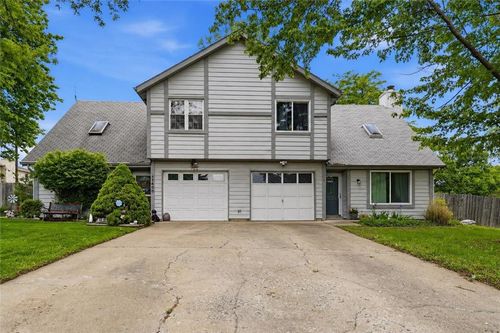 1400 E 123rd Ter, Olathe, KS, 66061-3061 | Card Image