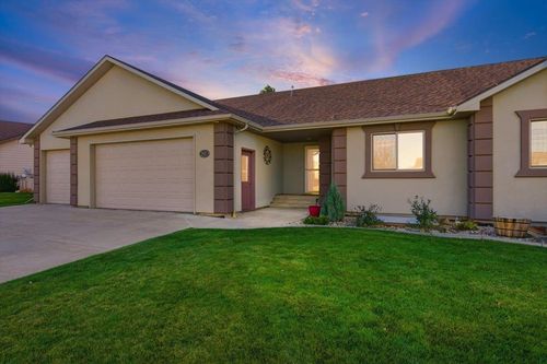 2419 Windmill Dr, Spearfish, SD, 57783-9571 | Card Image