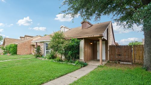 4606 Chapman St, The Colony, TX, 75056-3101 | Card Image