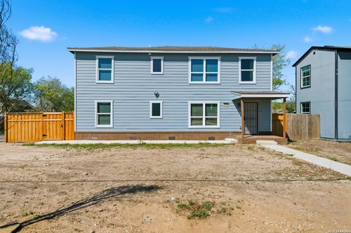 2819 S Pine St, San Antonio, TX, 78210-5127 | Card Image