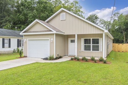 622 Shortwell Ave, Crestview, FL, 32539-4630 | Card Image