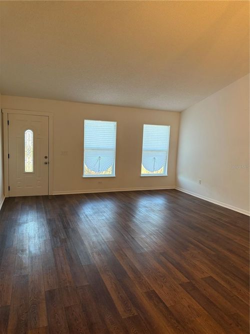 916 Nancy Ct, KISSIMMEE, FL, 34759-3802 | Card Image