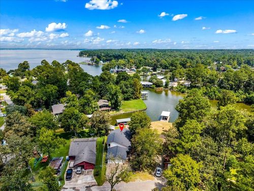 141 Teena Ln, Livingston, TX, 77351-1248 | Card Image