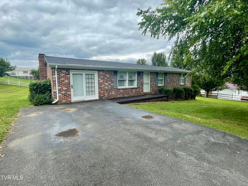 236 Hillside Dr, Lebanon, VA, 24266-7033 | Card Image