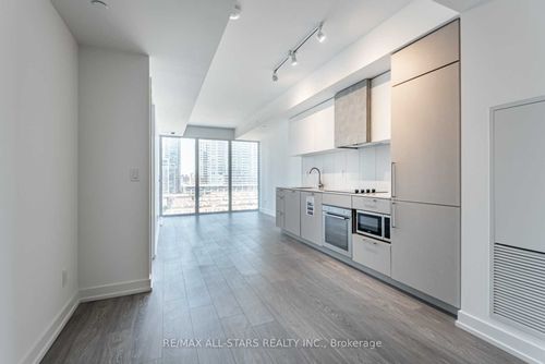 910-19 Western Battery Rd, Toronto, ON, M6K0E3 | Card Image