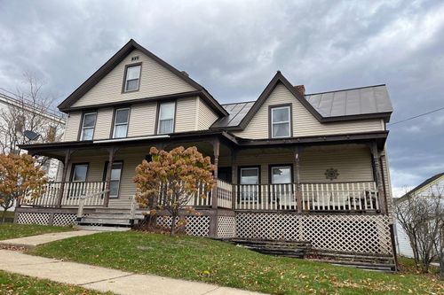 86 S Main St, Rutland, VT, 05701-4530 | Card Image