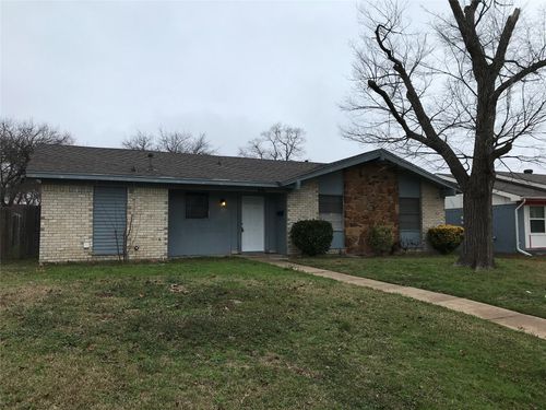 901 Malibu Dr, Garland, TX, 75043-2616 | Card Image