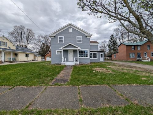 8 Campbell St, Bath, NY, 14810-1605 | Card Image