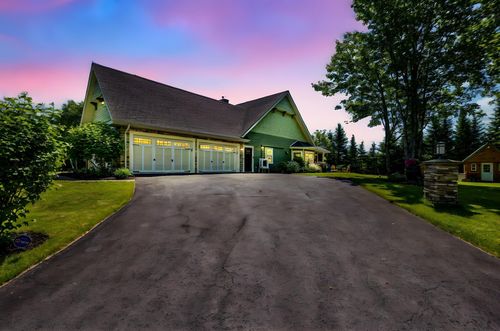 15 Norwood Crt, Porters Lake, NS, B3E1G3 | Card Image