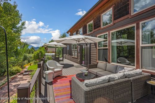 64 White Peaks Ln, Glenwood Springs, CO, 81601-8630 | Card Image
