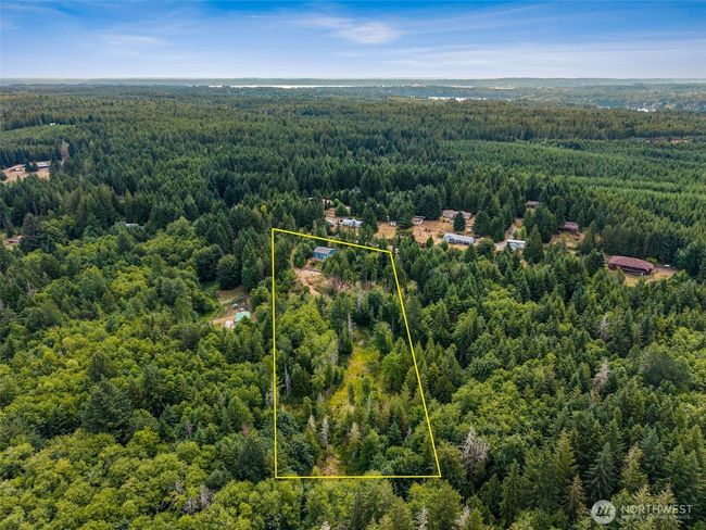Aerial view with property lines | Image 29