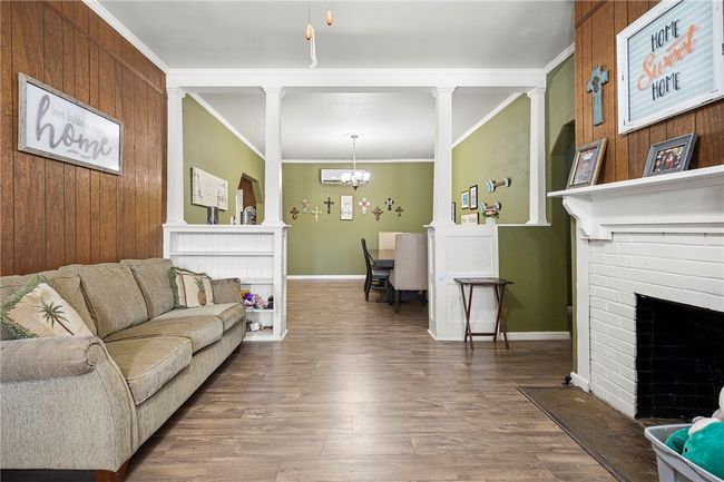 1009 Sinton St, House other with 3 bedrooms, 2 bathrooms and null parking in Sinton TX | Image 6