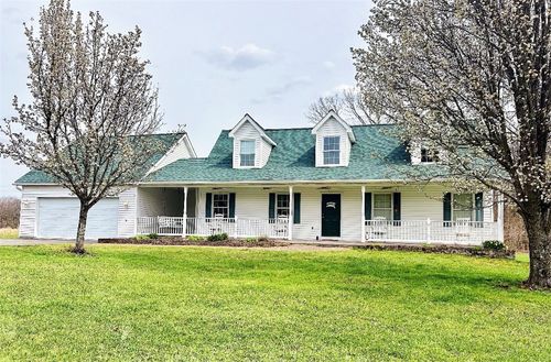 152 Killarney Rd, Mill Run, PA, 15464-1112 | Card Image