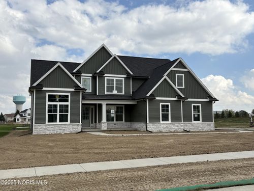 11 Hawthorne Xing, Perrysburg, OH, 43551-6808 | Card Image