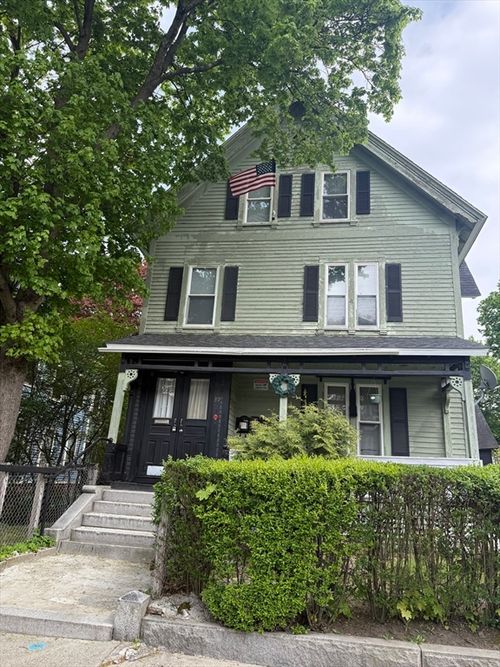 39 Woodland St, Worcester, MA, 01610 | Card Image