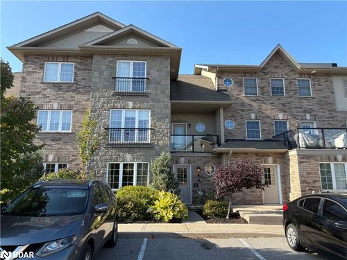 3-53 Ferndale Dr S, Barrie, ON, L4N5W9 | Card Image