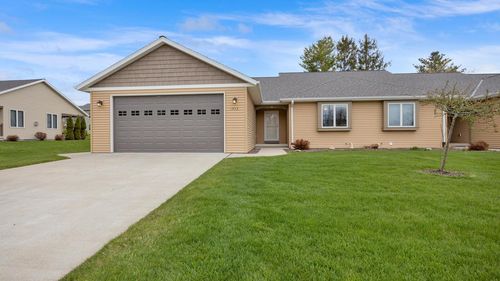 4033 Spring Court, Sheboygan, WI, 53083 | Card Image