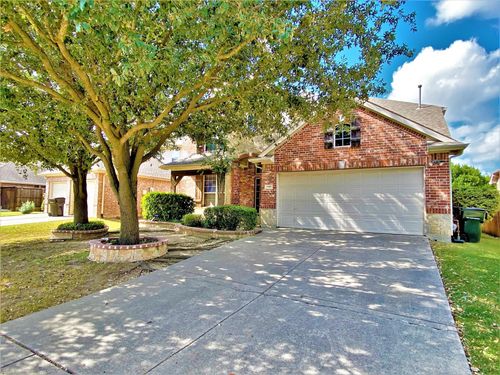 7701 Mapleridge Dr, Plano, TX, 75024-3942 | Card Image