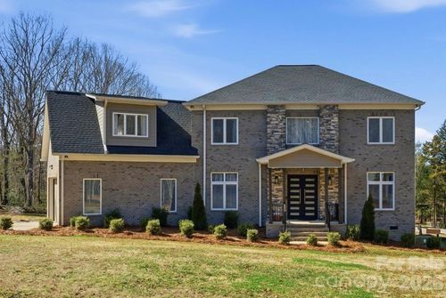 7609 Water Oak Ln, Monroe, NC, 28110-8334 | Card Image