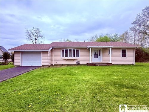 123 Clinton Ave, Fredonia, NY, 14063-1405 | Card Image