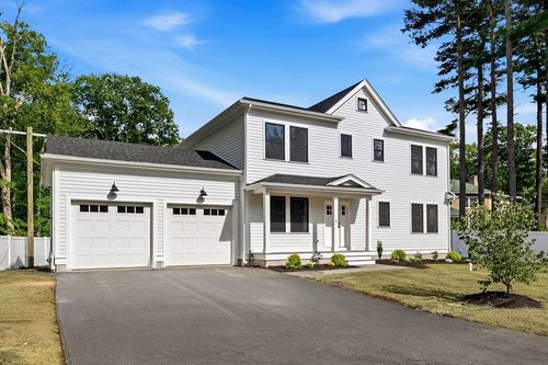8 Booth Rd, Dedham, MA, 02026-5708 | Card Image