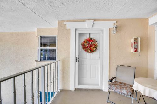 apt-204-605 W Lake Jasmine Cir, Vero Beach, FL, 32962-8558 | Card Image