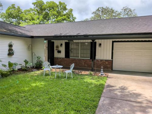 1500 Andrea Dr, Bay City, TX, 77414-3744 | Card Image