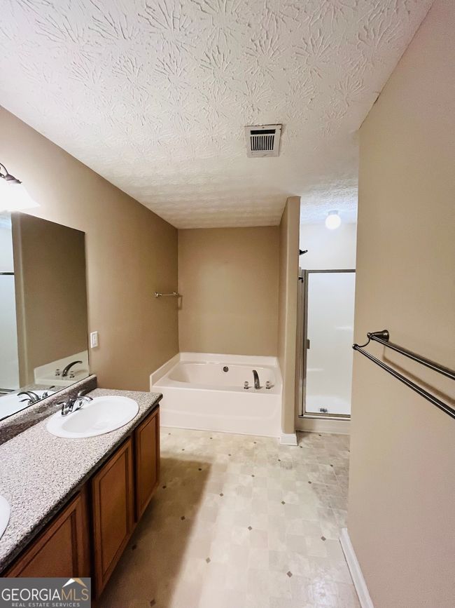 258 Henry Higgins Rd, House other with 3 bedrooms, 2 bathrooms and 3 parking in Jackson GA | Image 10