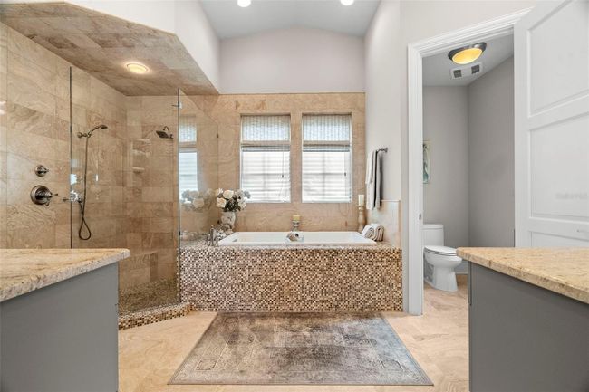 Primary Bathroom | Image 25