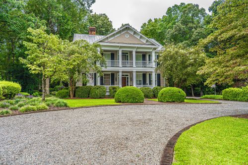 11102 Old Johns Rd, Laurinburg, NC, 28352-9338 | Card Image