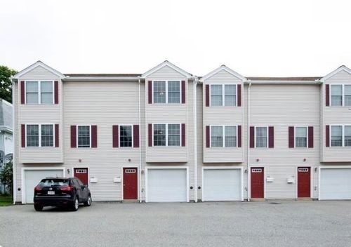 138-138 Mount Washington St, Lowell, MA, 01854-3422 | Card Image