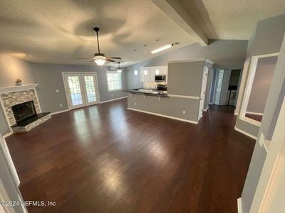 637 Cozybrook Lane, House other with 4 bedrooms, 2 bathrooms and null parking in Fleming Island FL | Image 2