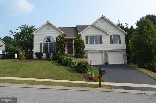 40 Scarlet Oak Dr, ETTERS, PA, 17319-8601 | Card Image