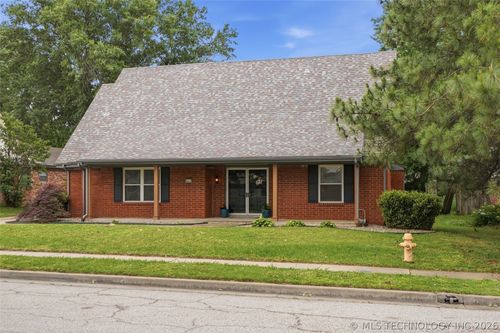 6652 46th Pl, Tulsa, OK, 74145-5802 | Card Image