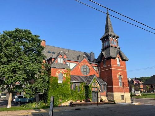 108-108 3rd St S, Stillwater, MN, 55082-4902 | Card Image