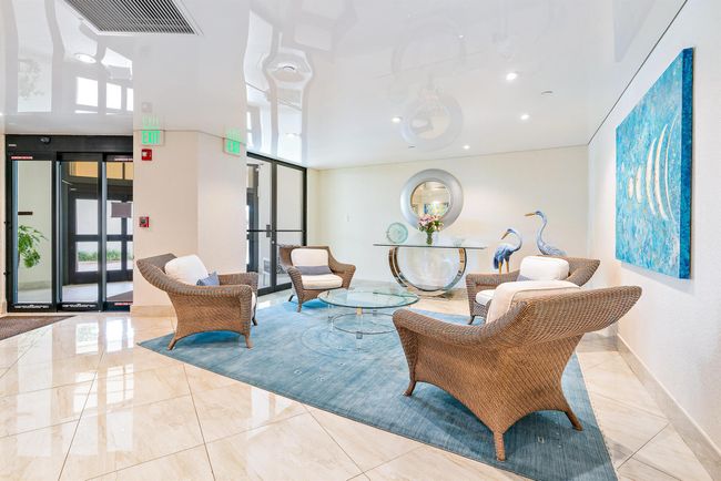 APT-305 - 5420 N Ocean Dr, Condo with 2 bedrooms, 2 bathrooms and null parking in Riviera Beach FL | Image 17